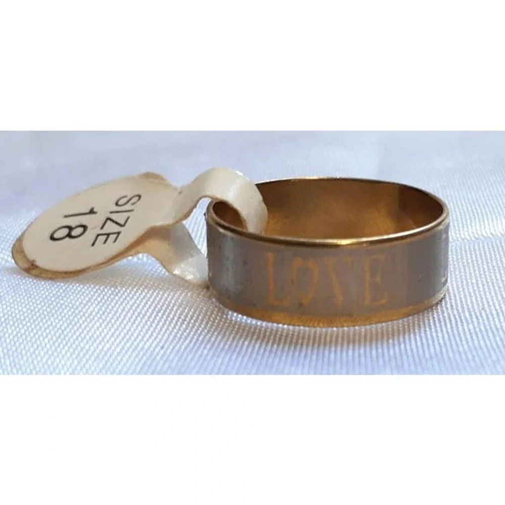 Love Ring New Size 7 Band Heart Romance Jewelry Goldtone‎
